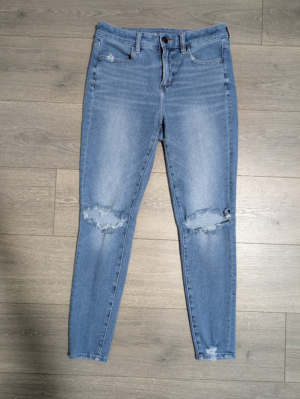 American Eagle Dream Jean Distressed Skinny Jeans Light Wash 5 Pockets•👖4 Short